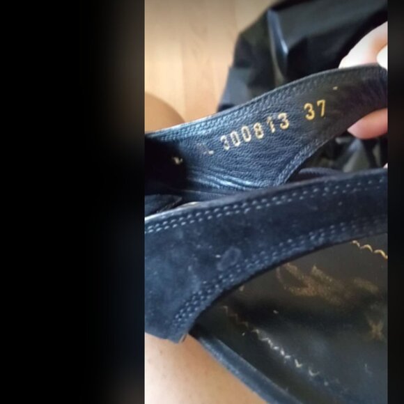 Yves Saint Laurent Women's Gold Peep Toe Heels Sz 37 - Picture 5 of 10